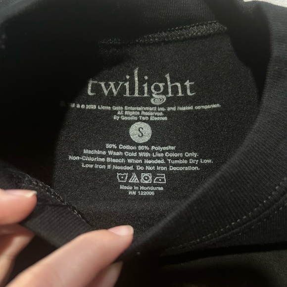 NWOT Twilight Sweatshirt - Picture 4 of 6